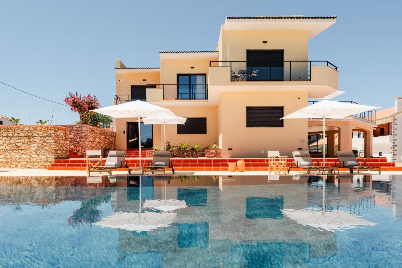 Villa Dos R'S Avis Esterno foto