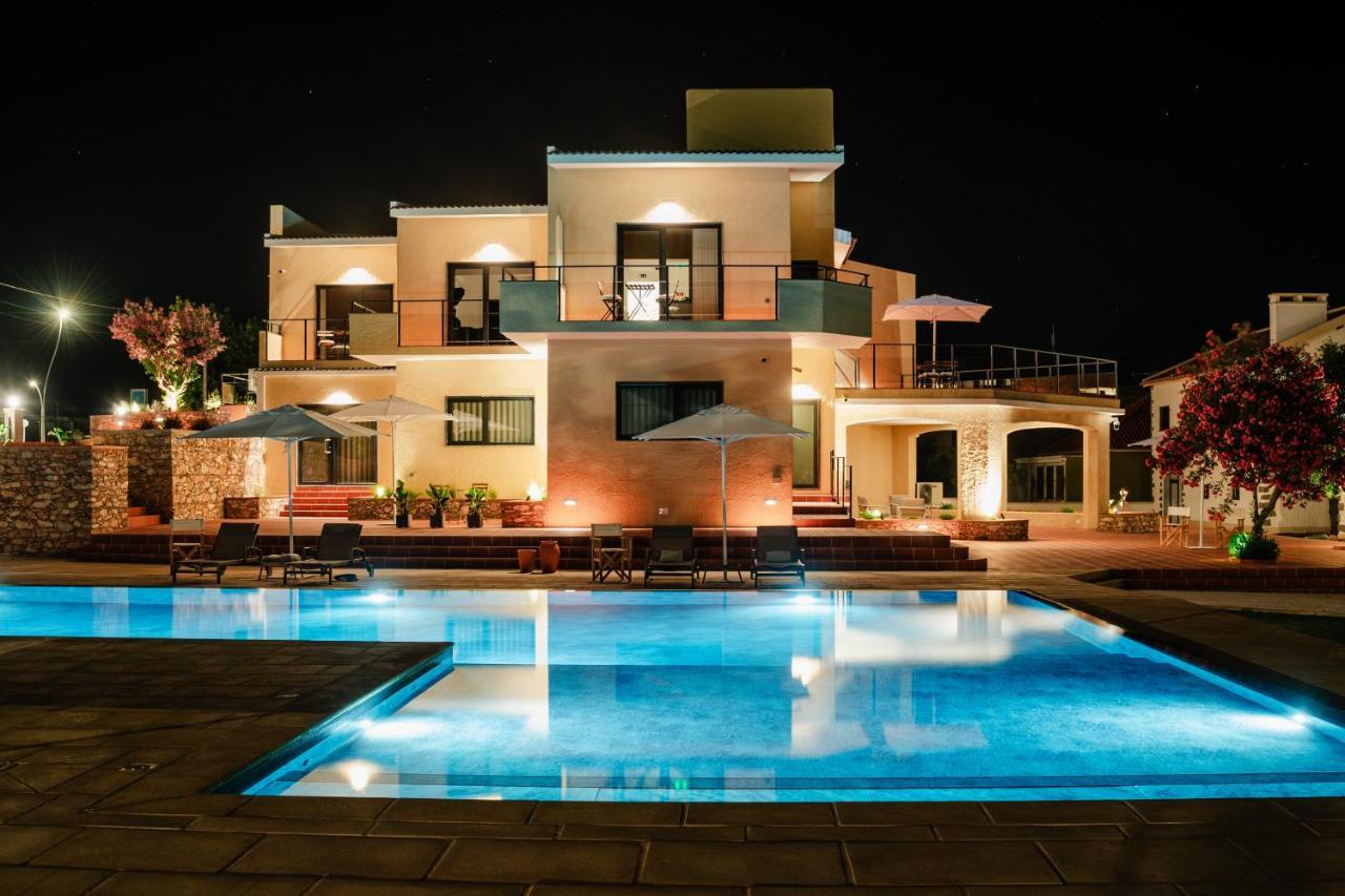 Villa Dos R'S Avis Esterno foto